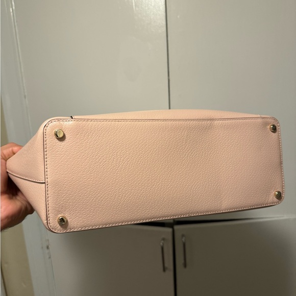 Like new condition Kate spade tote - Picture 4 of 4